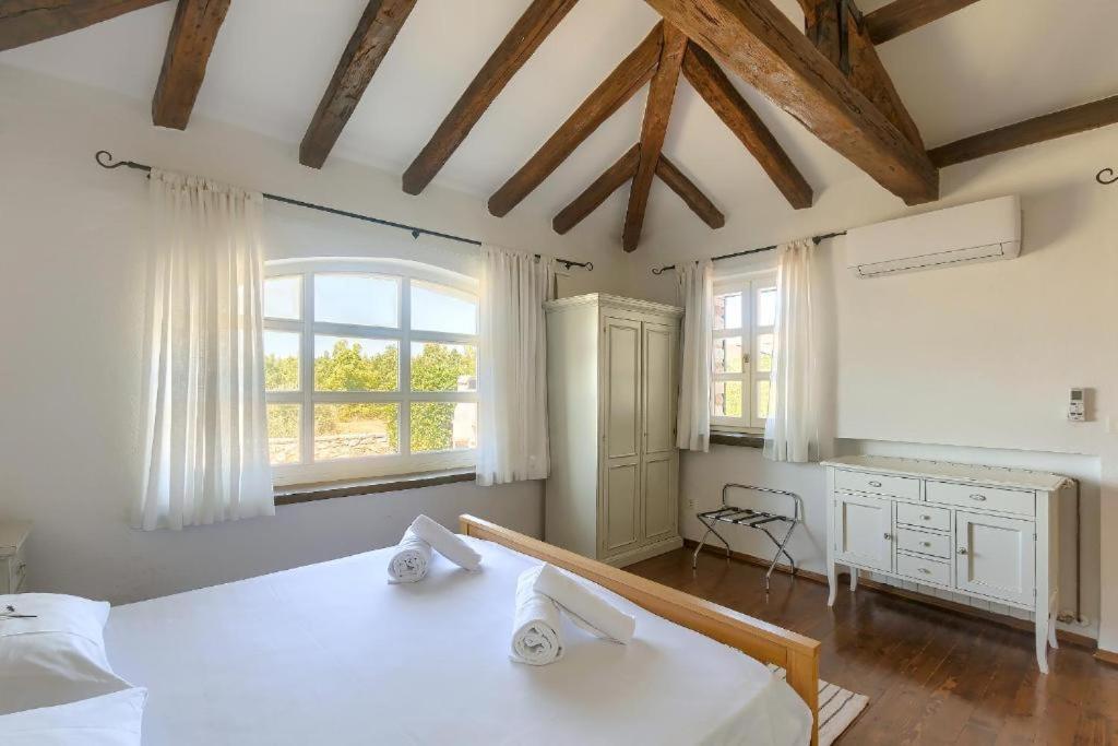 Villa Olivetta - Istrische Villa mit Meerblick nahe Porec Barat  Esterno foto