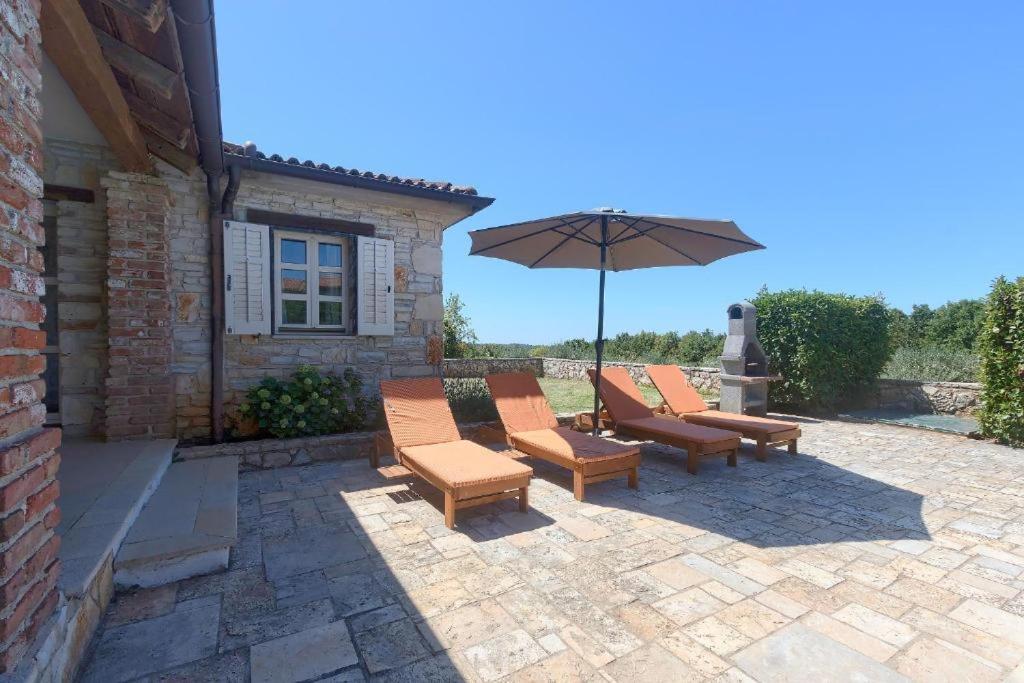 Villa Olivetta - Istrische Villa mit Meerblick nahe Porec Barat  Esterno foto