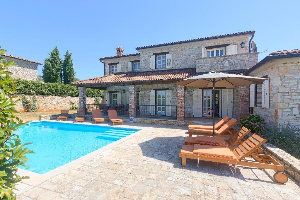 Villa Olivetta - Istrische Villa mit Meerblick nahe Porec Barat  Esterno foto