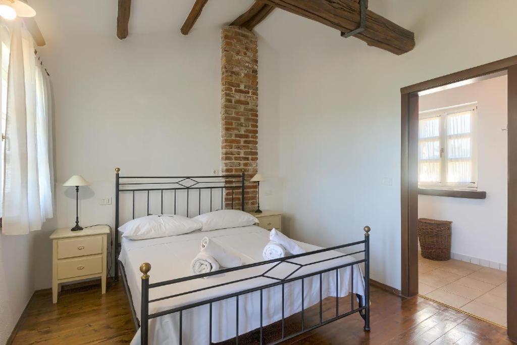 Villa Olivetta - Istrische Villa mit Meerblick nahe Porec Barat  Esterno foto