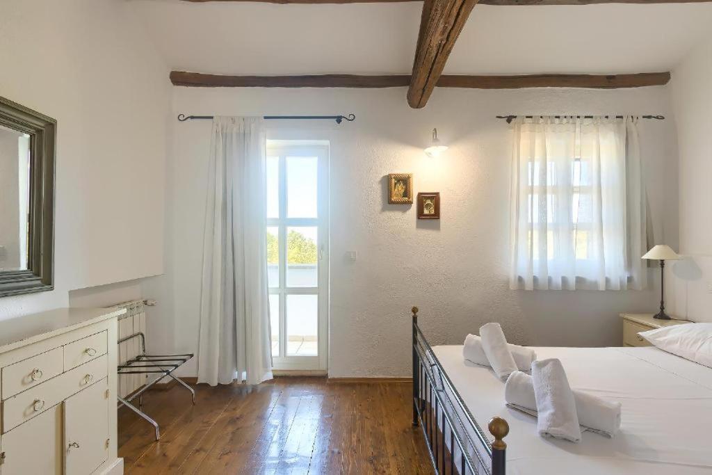 Villa Olivetta - Istrische Villa mit Meerblick nahe Porec Barat  Esterno foto